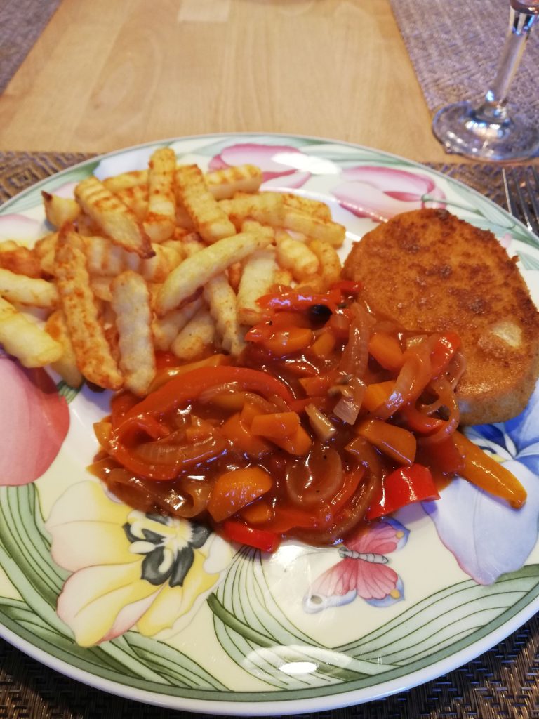 „Schnitzel“ mit PaprikaSoße Ungarischer Art Vegan – Christines Foodblog