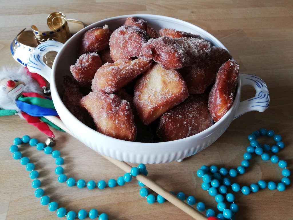 Faasendkichelcher nach Gode Ursel / Fastnachtsküchle / Krapfen ...
