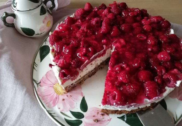 Himbeer Mascarpone Nusstorte Vegan